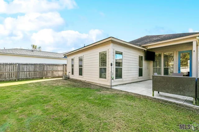 $278,500 | 1160 Madrid Avenue, St. Gabriel, LA 70776