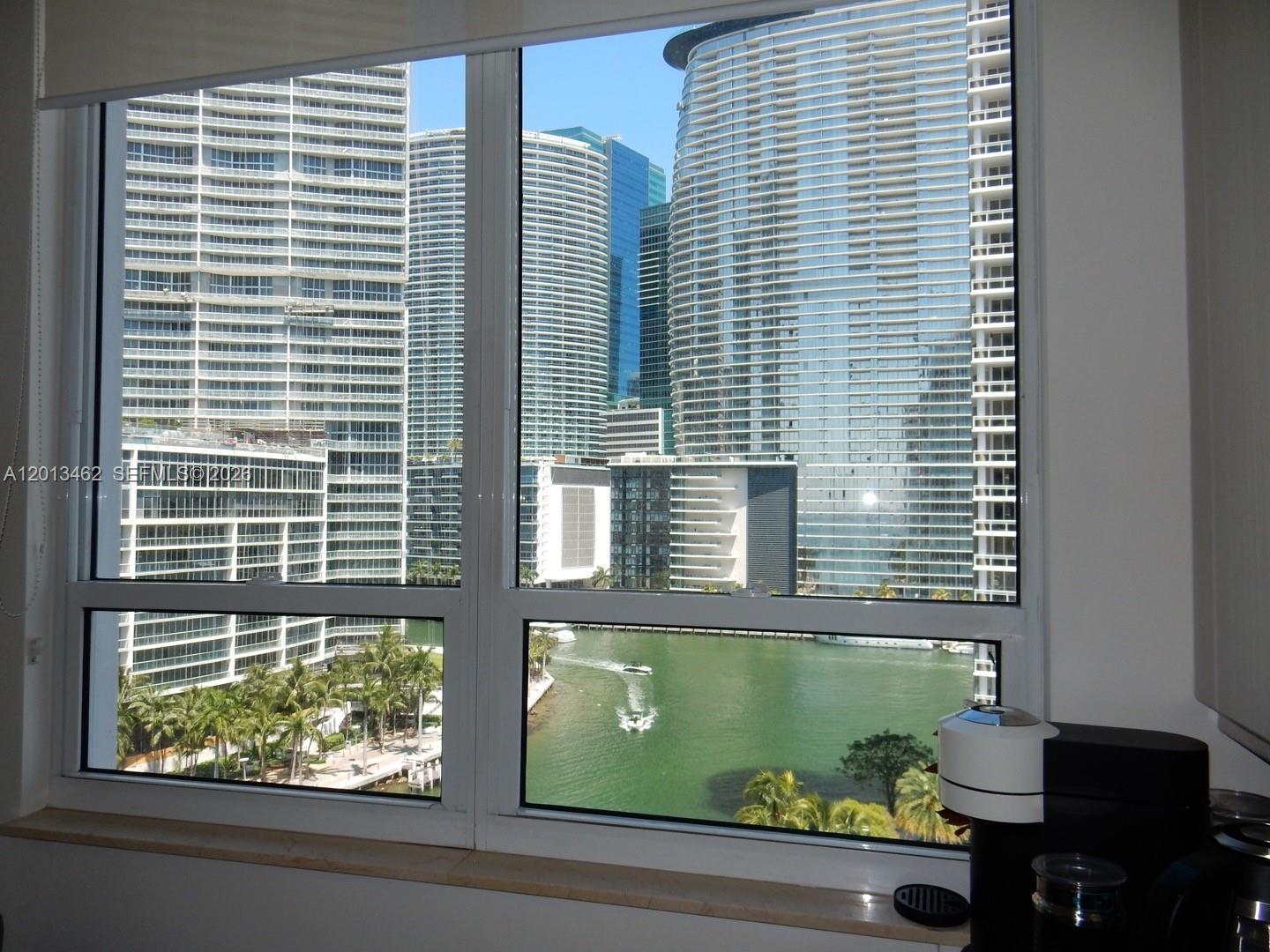 801 Brickell Key Boulevard, Unit 1102 Miami, FL 33131 - Photo 12 of 27
