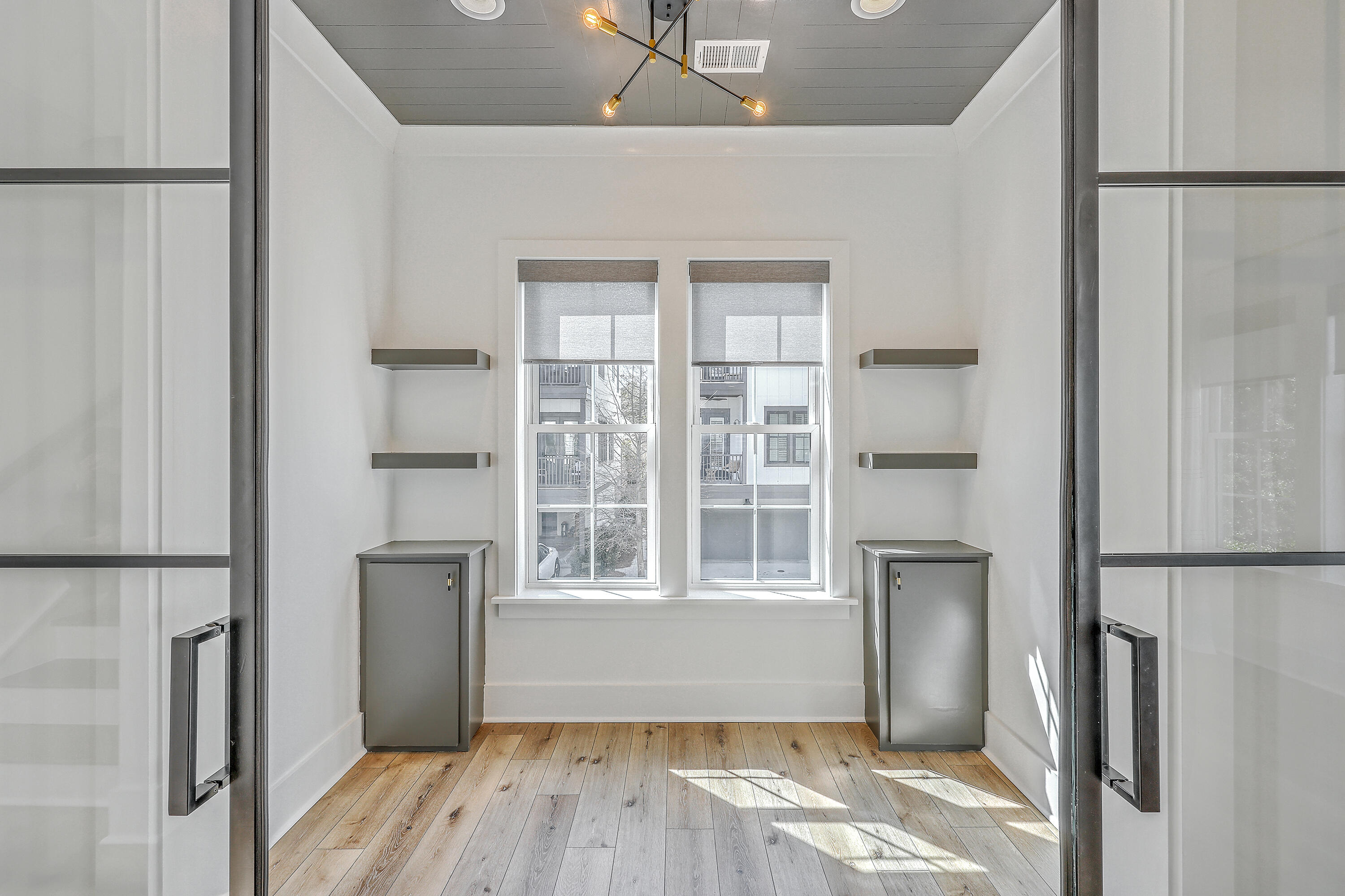 1216 Gatch Court Mount Pleasant, SC 29464 - Photo 5 of 37 ZYN_6722_3_4_5_6_7_8