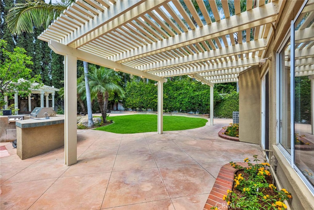 2022 Burnt Mill Road Tustin, CA 92782 - Photo 19 of 25