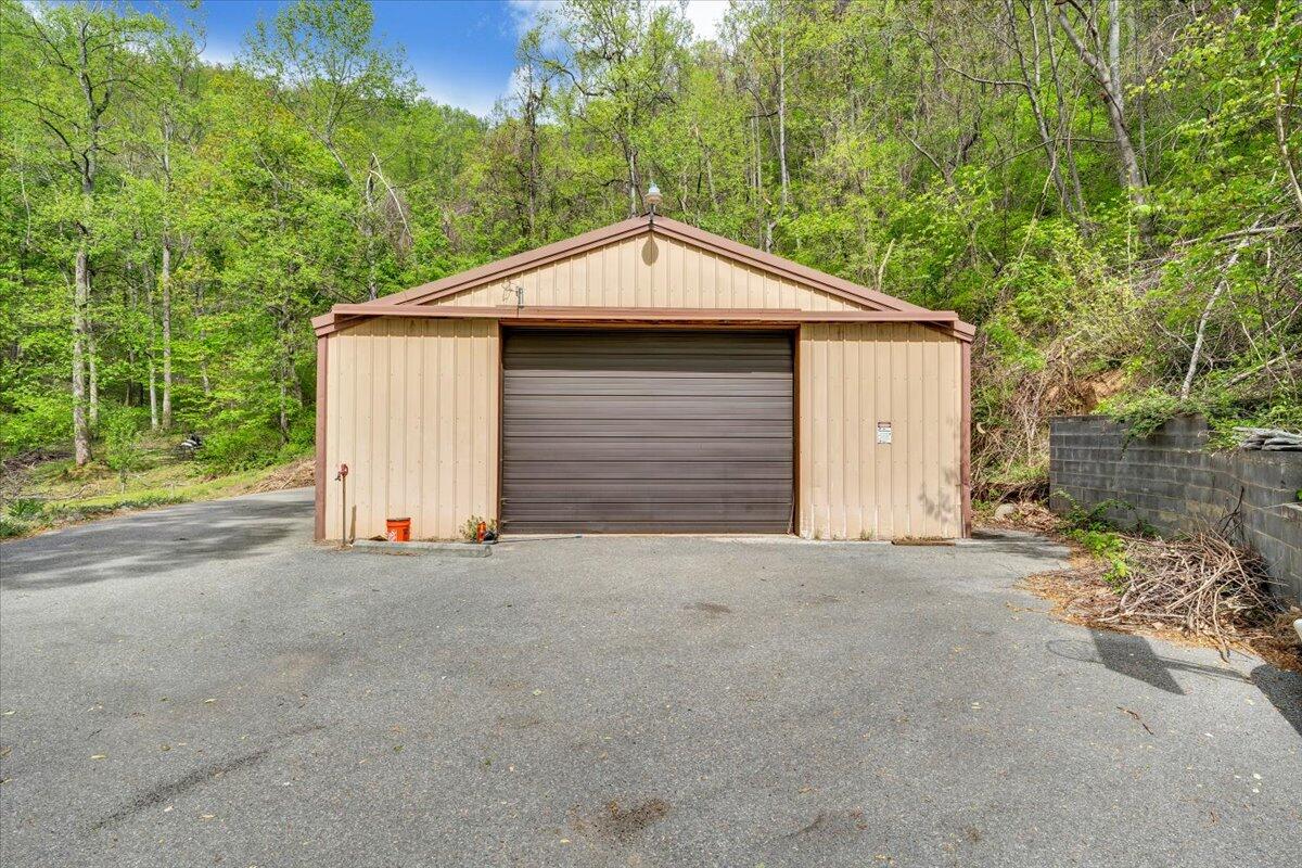 13357 Callaway Road Callaway, VA 24067 - Photo 32 of 62 49-MIB09191