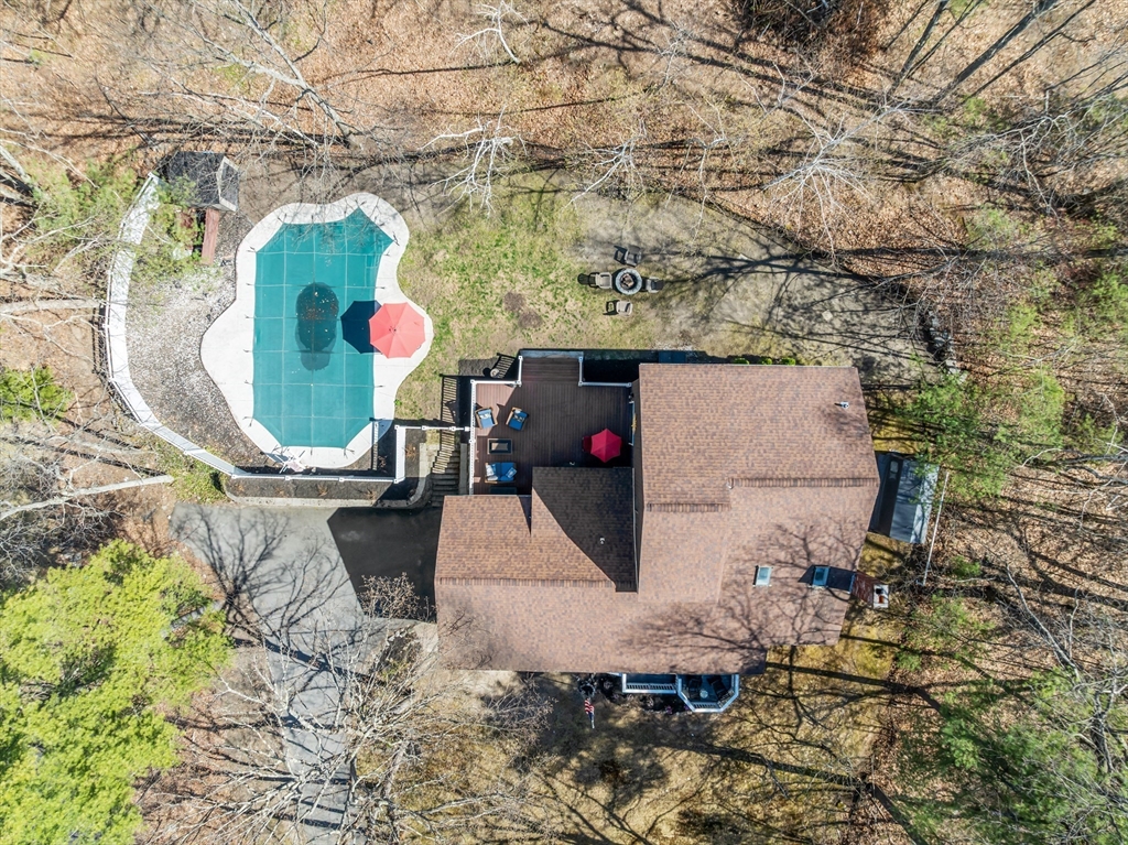 40 Gaita Drive Derry, NH 03038 - Photo 2 of 34 an aerial view of residential house with outdoor space and seating