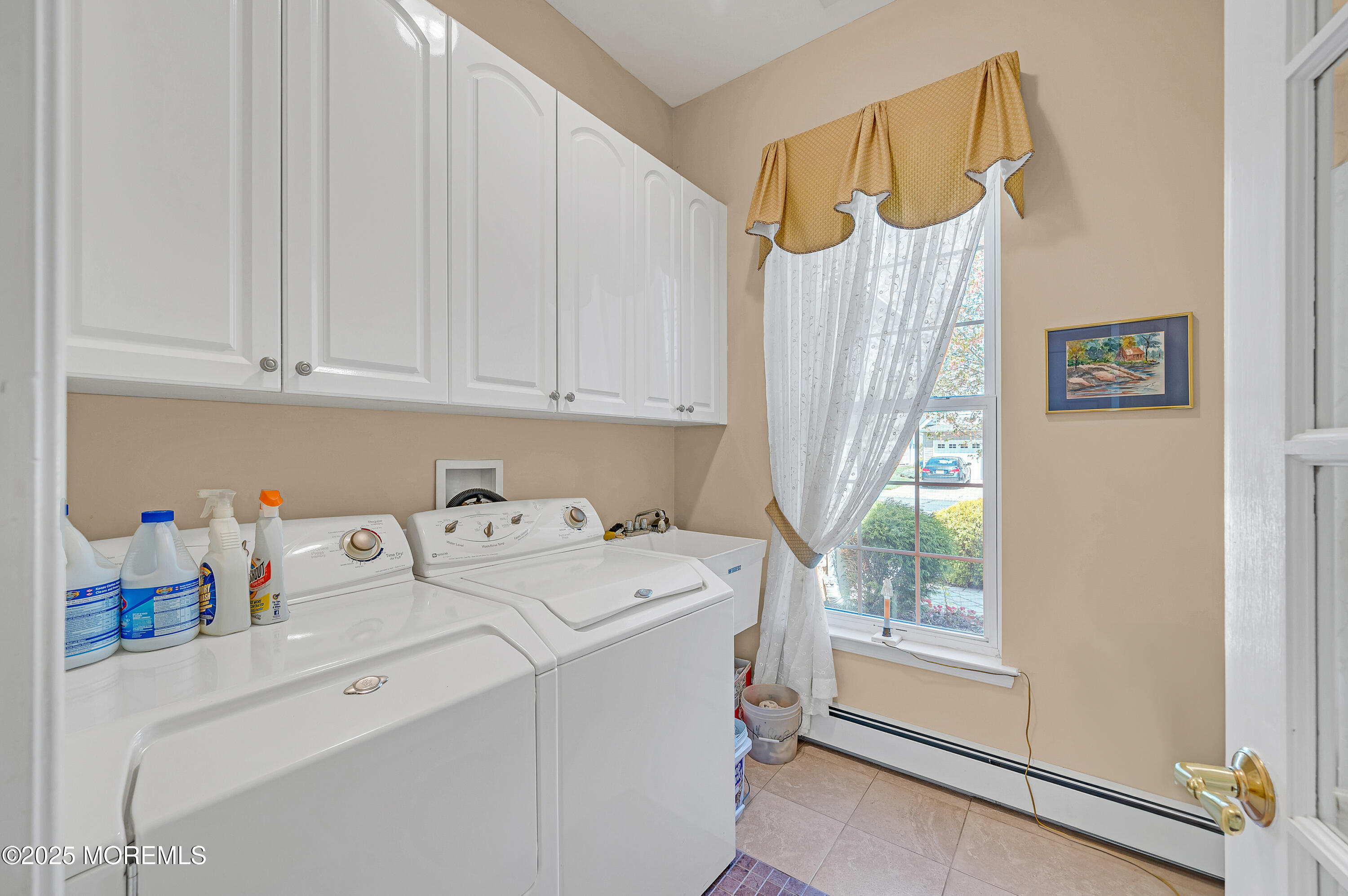 2 Carleton Drive Freehold, NJ 07728 - Photo 20 of 40 a utility room with dryer and washer