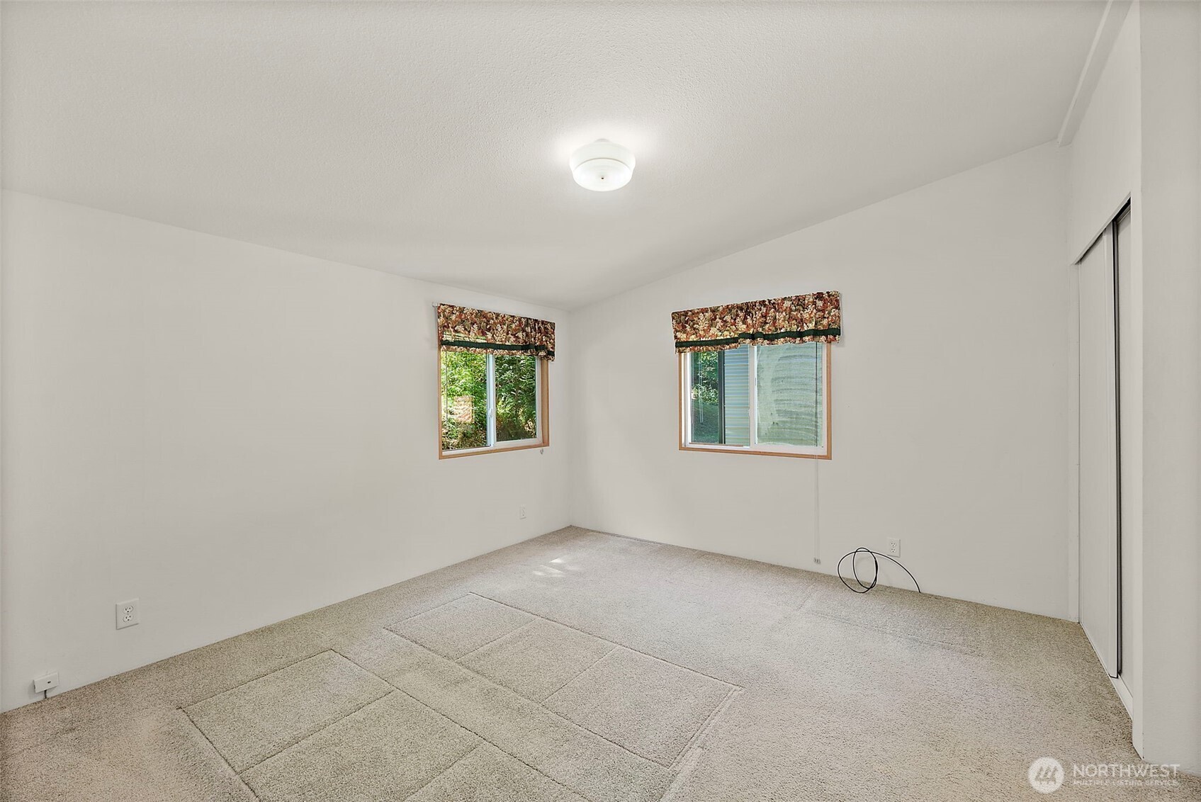 6677 Southeast Sedgwick Road Port Orchard, WA 98366 - Photo 18 of 38 Gallery Image 18