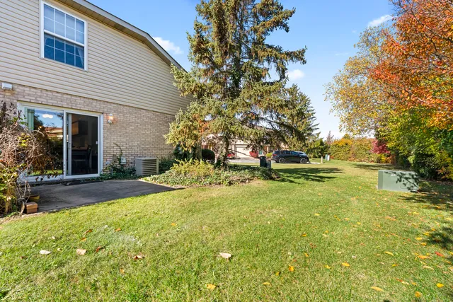 $250,000 | 9298 Meadowview Drive, Orland Hills, IL 60487