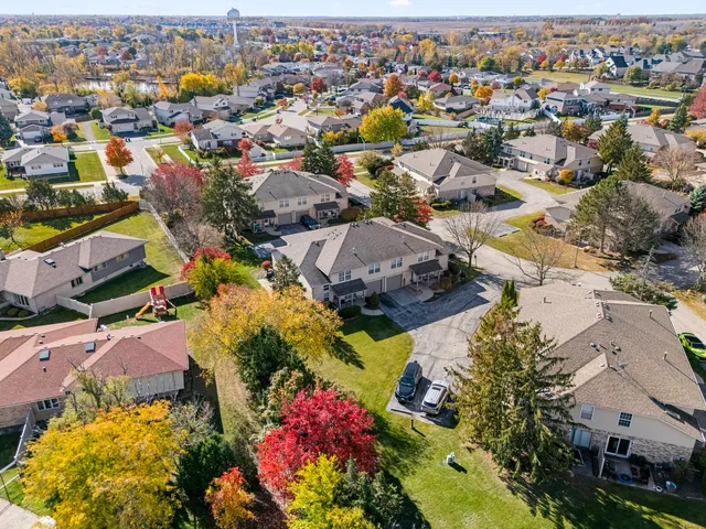 $250,000 | 9298 Meadowview Drive, Orland Hills, IL 60487