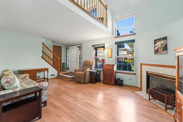 $250,000 | 9298 Meadowview Drive, Orland Hills, IL 60487