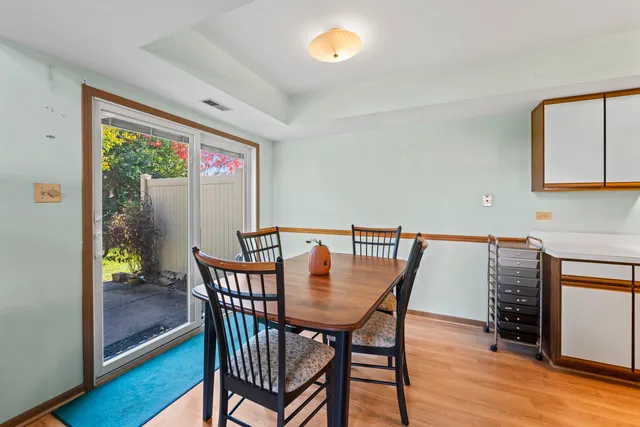 $250,000 | 9298 Meadowview Drive, Orland Hills, IL 60487