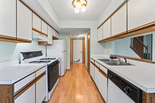 $250,000 | 9298 Meadowview Drive, Orland Hills, IL 60487