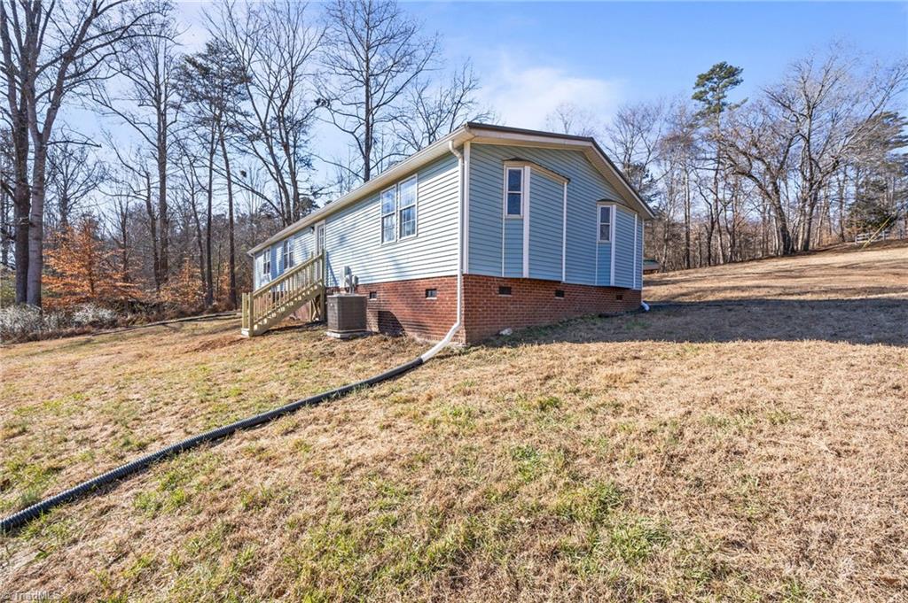 1728 Groom Road Sophia, NC 27350 - Photo 33 of 41