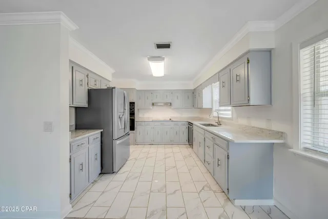 $2,750 | 205 Sunset Lane, Panama City Beach, FL 32407