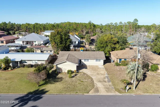 $2,750 | 205 Sunset Lane, Panama City Beach, FL 32407
