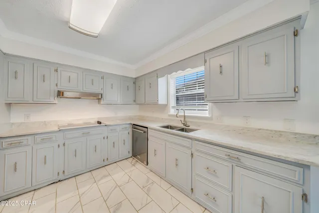 $2,750 | 205 Sunset Lane, Panama City Beach, FL 32407