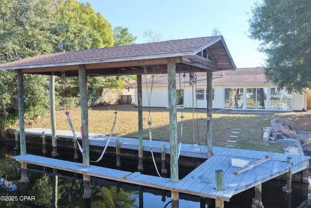 $2,750 | 205 Sunset Lane, Panama City Beach, FL 32407