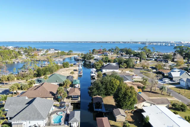 $2,750 | 205 Sunset Lane, Panama City Beach, FL 32407