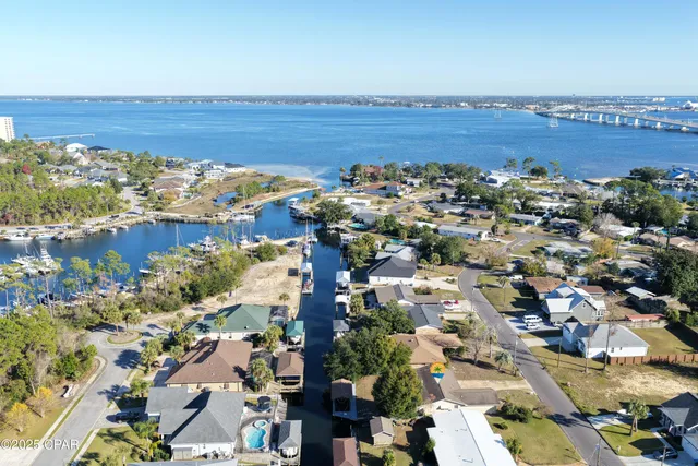 $2,750 | 205 Sunset Lane, Panama City Beach, FL 32407