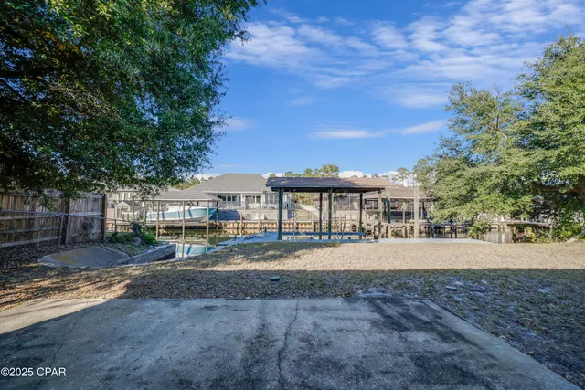 $2,750 | 205 Sunset Lane, Panama City Beach, FL 32407