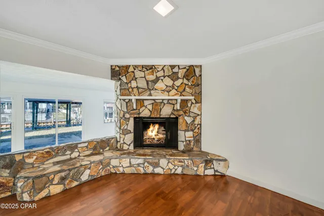 $2,750 | 205 Sunset Lane, Panama City Beach, FL 32407