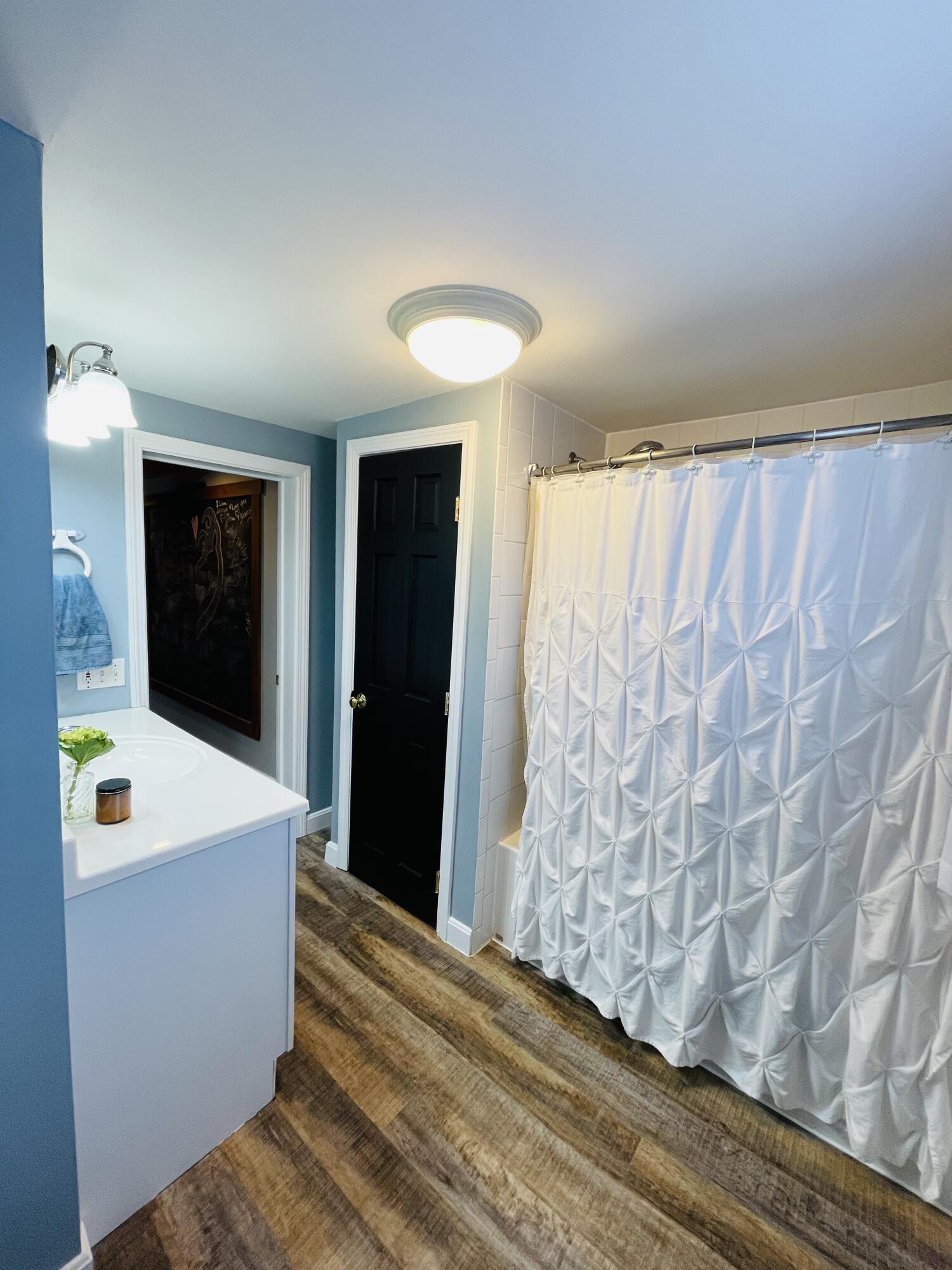 966 Hudson Road Glenburn, ME 04401 - Photo 14 of 34 1 st floor Bath