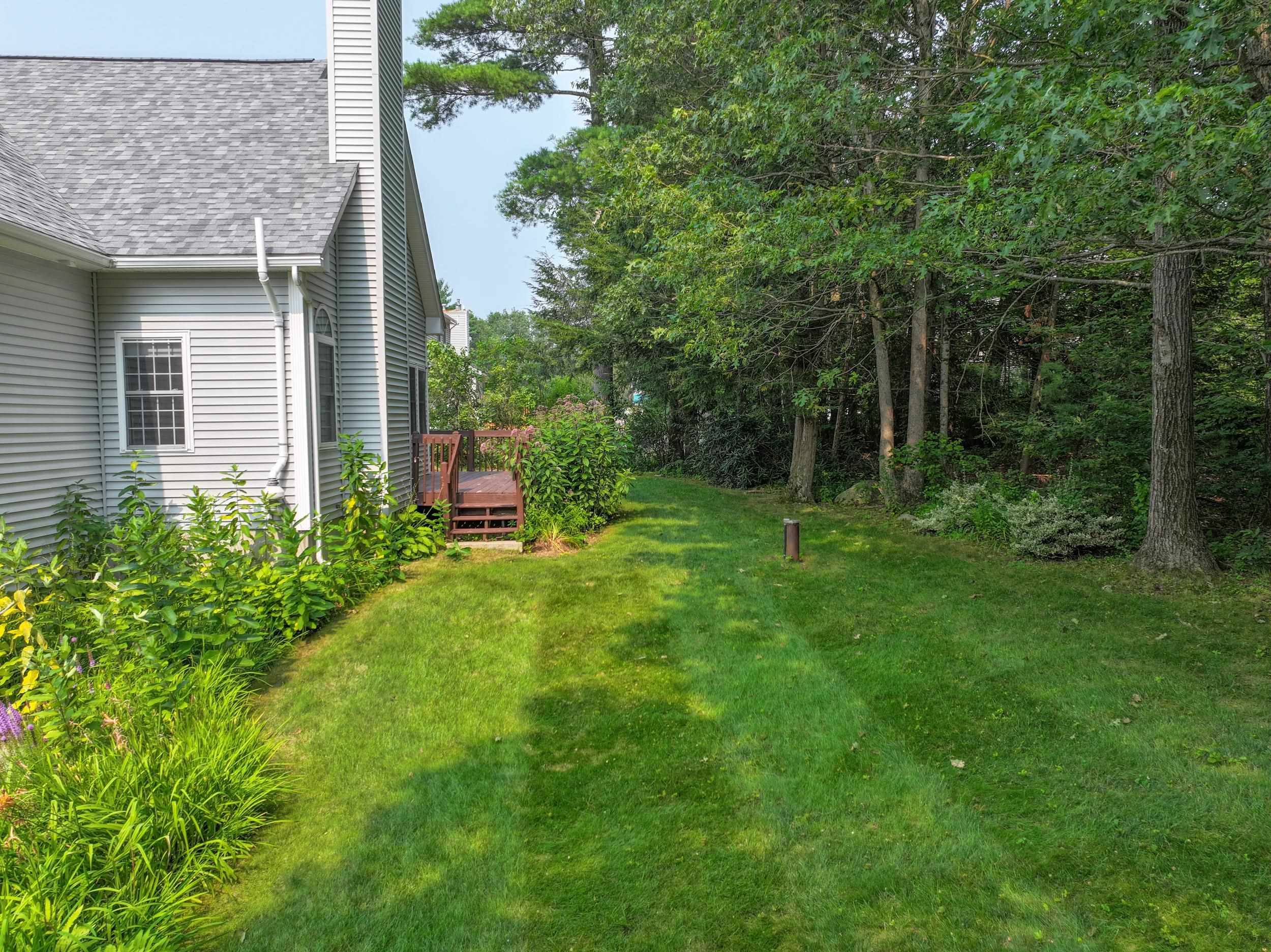 11 Mountain Road Bedford, NH 03110 - Photo 8 of 59
