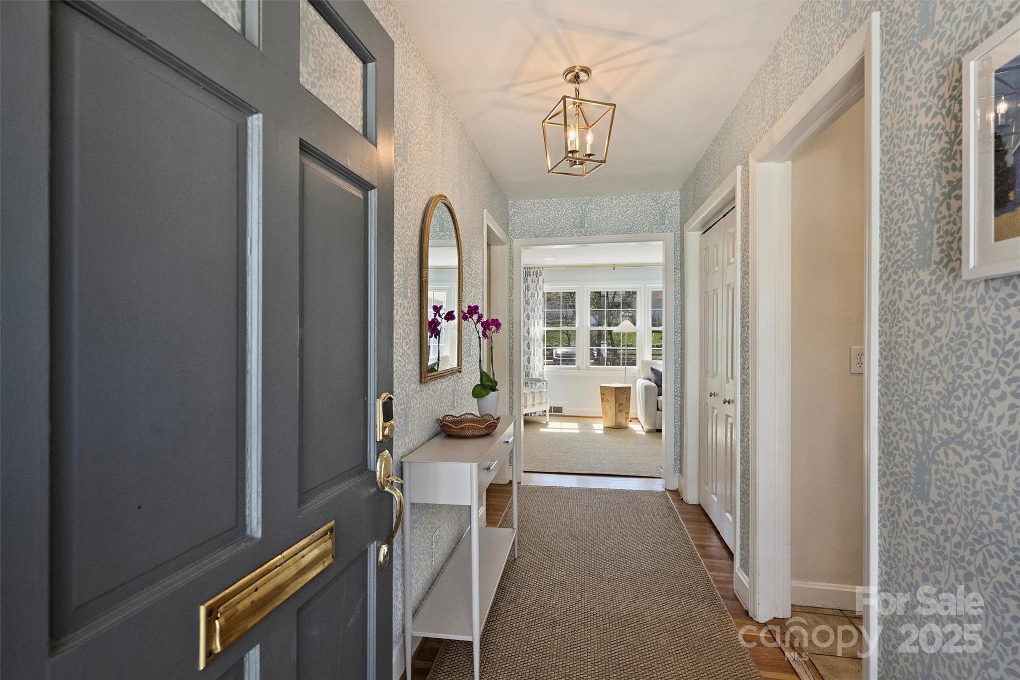 138 Scofield Road Charlotte, NC 28209 - Photo 4 of 36 a view of a livingroom with furniture and windows