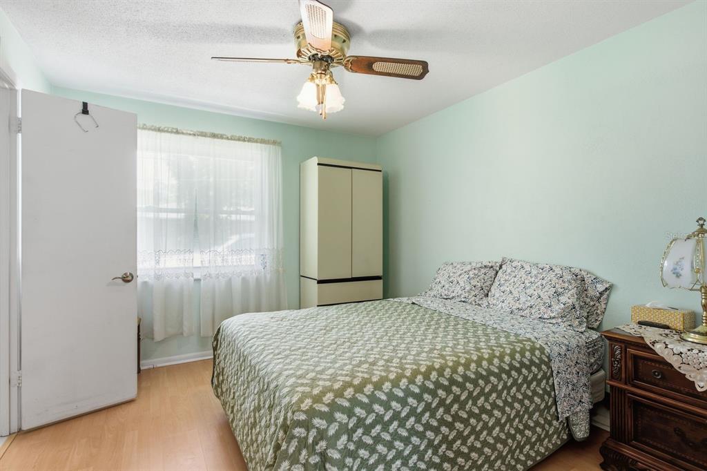 920 Lake Forest Road Clearwater, FL 33765 - Photo 25 of 40