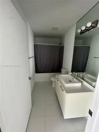 $2,350 | 151 Southeast 1st Street, Unit 1608, Miami, FL 33131