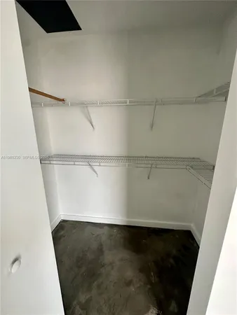 $2,350 | 151 Southeast 1st Street, Unit 1608, Miami, FL 33131