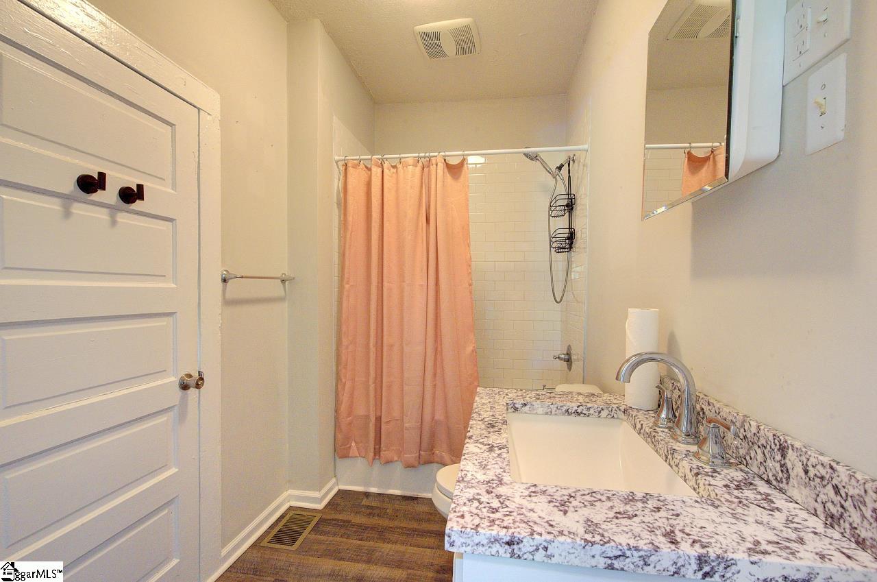 19 Clemson Street Liberty, SC 29657 - Photo 26 of 44