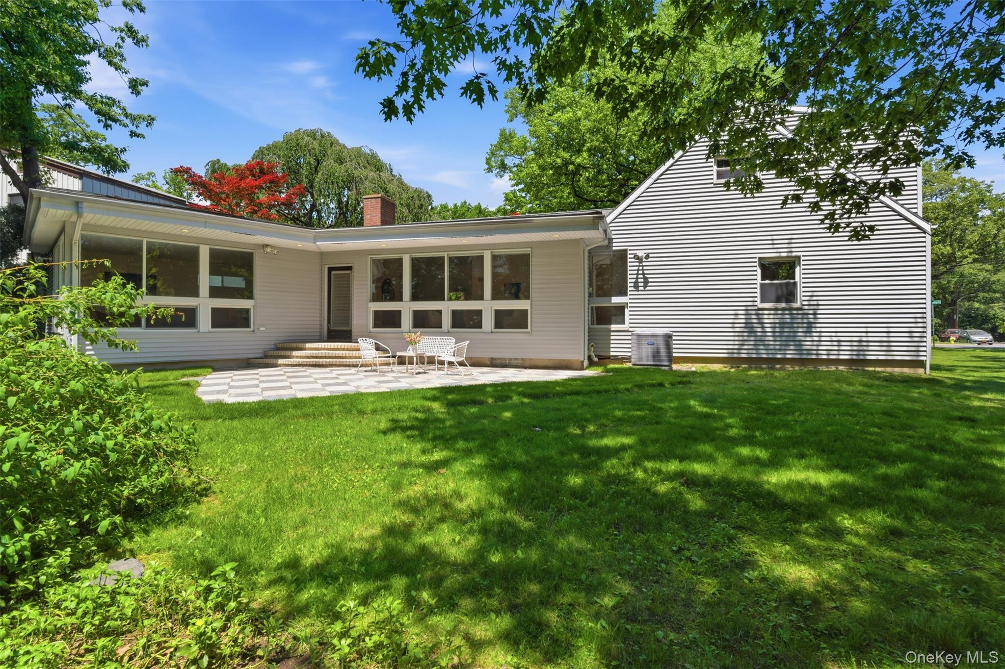 67 Old Country Road New Rochelle, NY 10804 - Photo 25 of 33