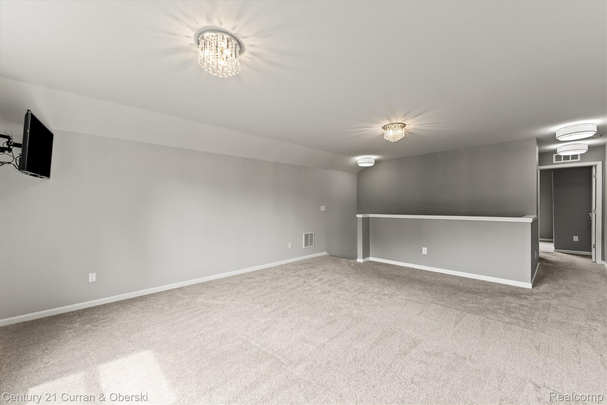 49559 Mapleton Road Canton, MI 48188 - Photo 36 of 55 33-INT-27.jpg