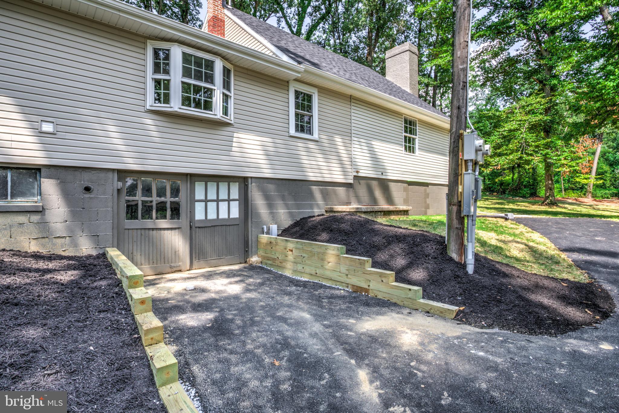 1056 Prospect Road Columbia, PA 17512 - Photo 3 of 50 Gallery Image 3