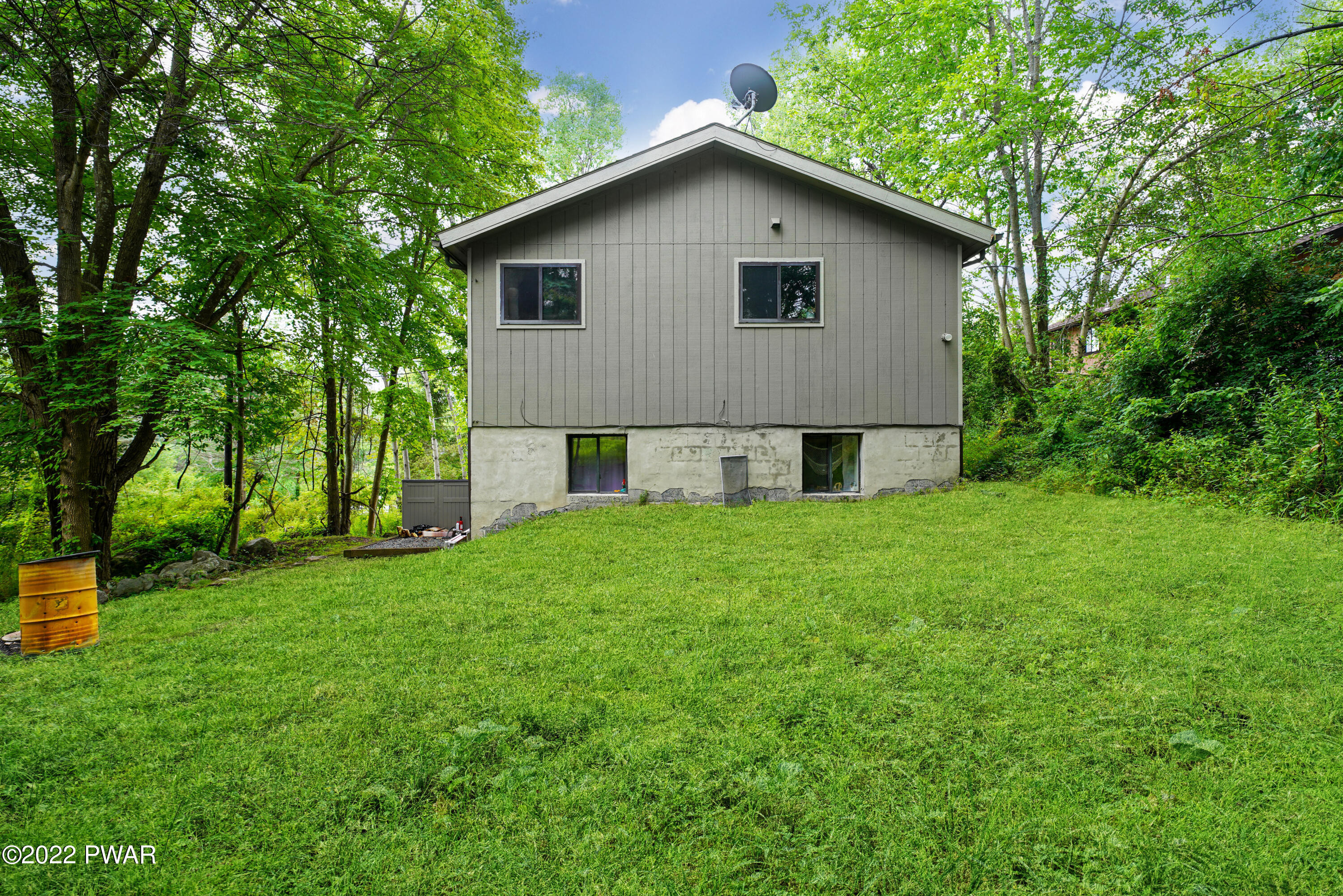 83 High Point Drive Lake Ariel, PA 18436 - Photo 3 of 21 DSC08425