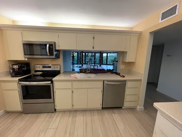 $6,500 | 7204 Gulf Of Mexico Boulevard, Unit 204, Marathon, FL 33050