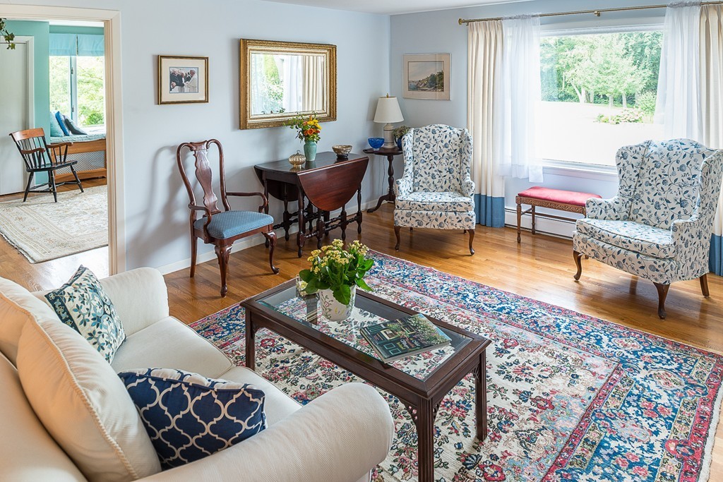 52 Stony Brook Road, Unit 2 Marblehead, MA 01945 - Photo 3 of 15 Gallery Image 3