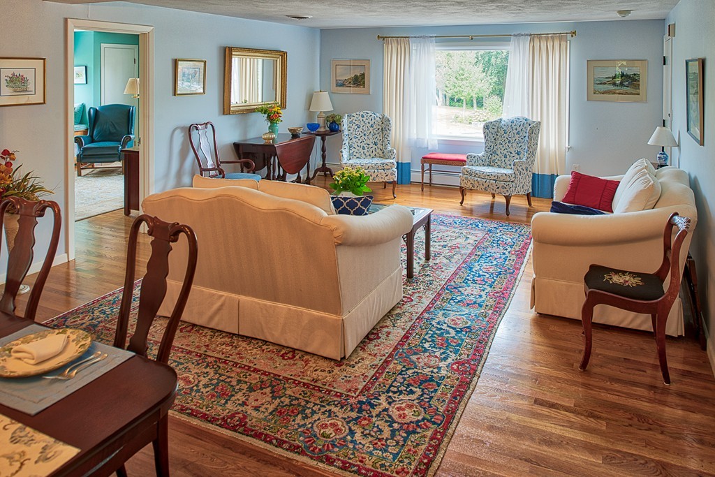 52 Stony Brook Road, Unit 2 Marblehead, MA 01945 - Photo 4 of 15 Gallery Image 4