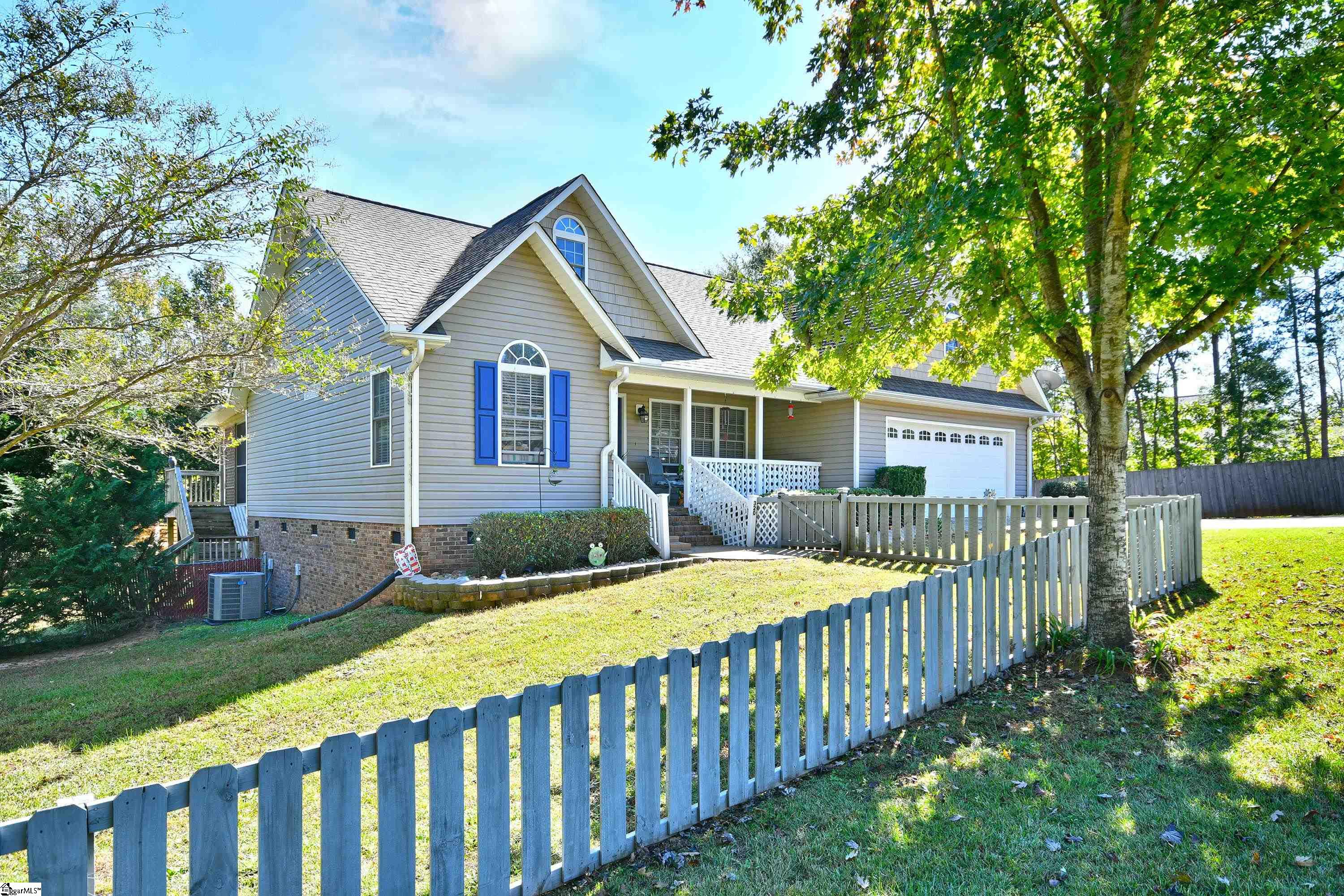 320 Beleshere Drive Inman, SC 29349 - Photo 3 of 50
