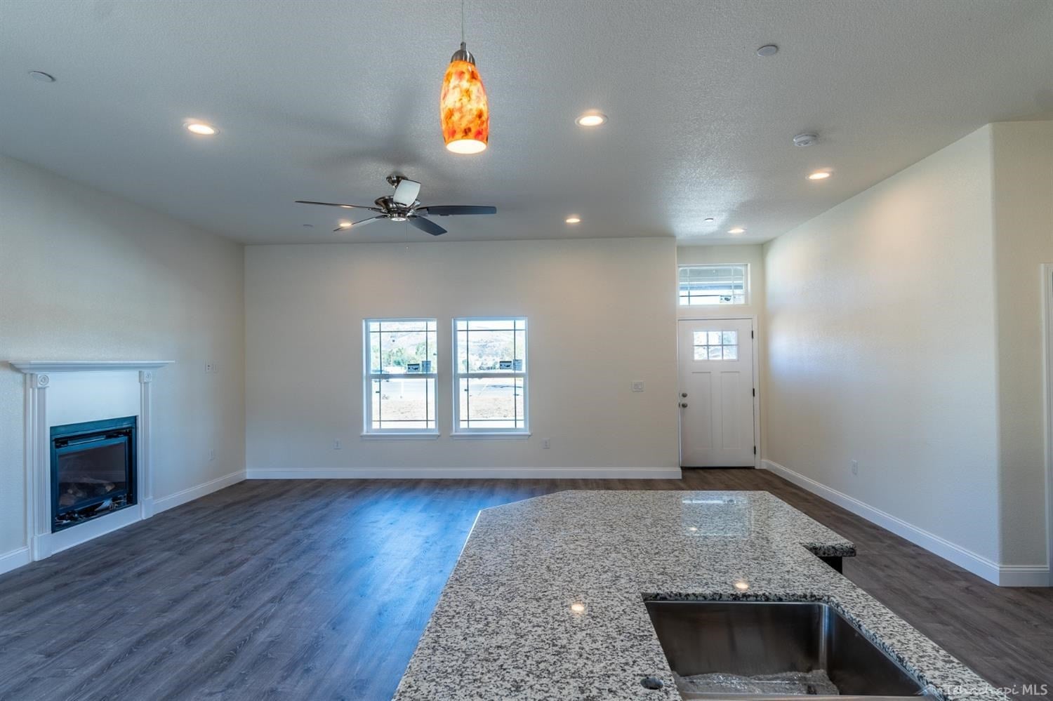 22409 Mariposa Road Tehachapi, CA 93561 - Photo 8 of 21 Gallery Image 8