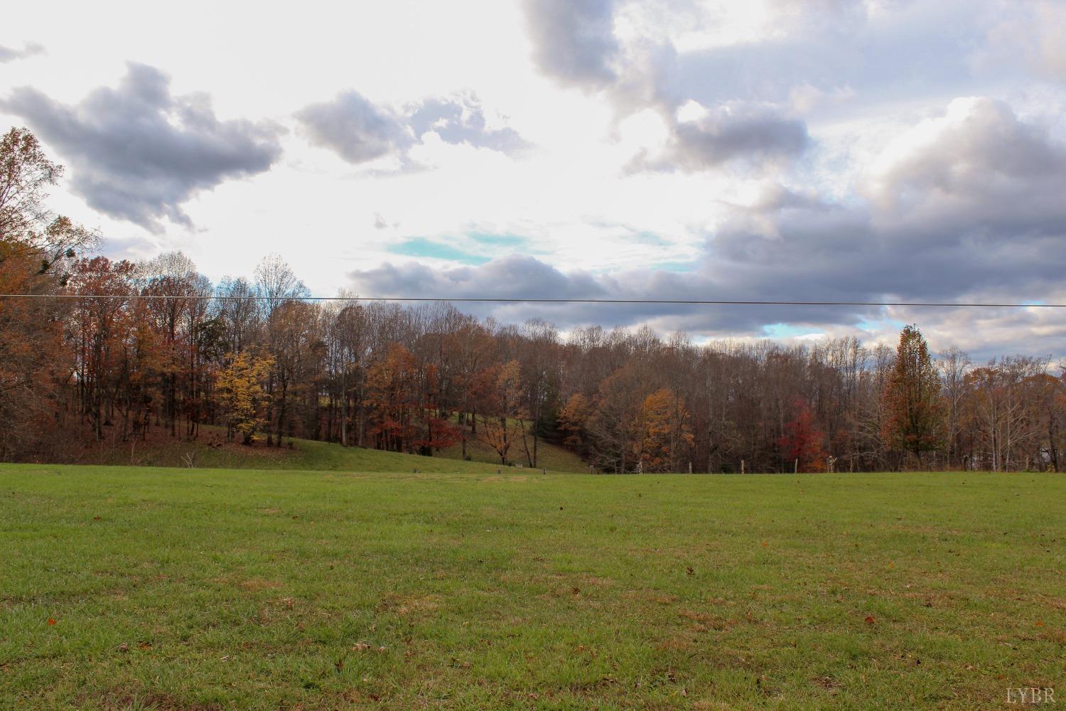 831 Farm View Road Glade Hill, VA 24092 - Photo 11 of 29 Gallery Image 11