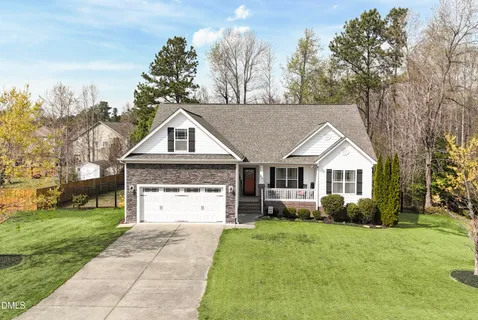 $419,900 | 25 Walnut View Court, Youngsville, NC 27596