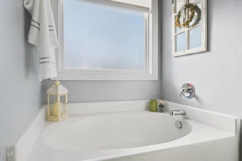 $419,900 | 25 Walnut View Court, Youngsville, NC 27596