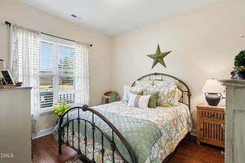 $419,900 | 25 Walnut View Court, Youngsville, NC 27596