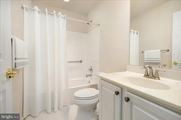 $810,000 | 13972 Real Quite Court, Gainesville, VA 20155