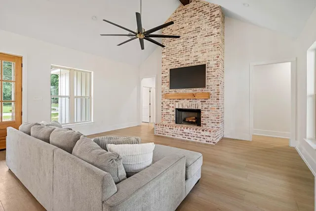 $980,000 | 23 Kathleen Drive, Covington, LA 70433