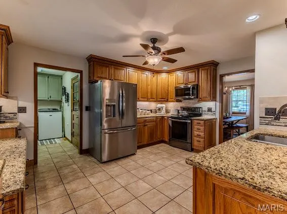 $398,900 | 20150 Southwest Oakwood Drive, Lebanon, MO 65536