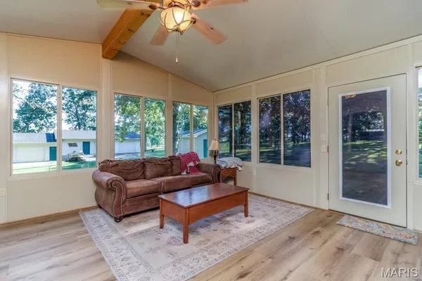 $398,900 | 20150 Southwest Oakwood Drive, Lebanon, MO 65536