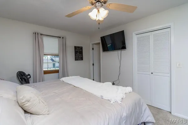 $398,900 | 20150 Southwest Oakwood Drive, Lebanon, MO 65536