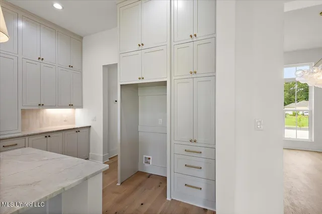 $965,000 | 225 Parke Drive, Ridgeland, MS 39157