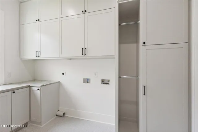 $965,000 | 225 Parke Drive, Ridgeland, MS 39157