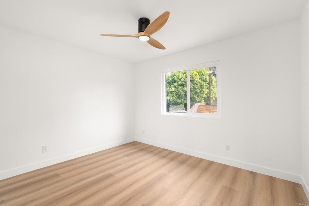 552 Felicita Avenue Spring Valley, CA 91977 - Photo 25 of 44 an empty room with a window